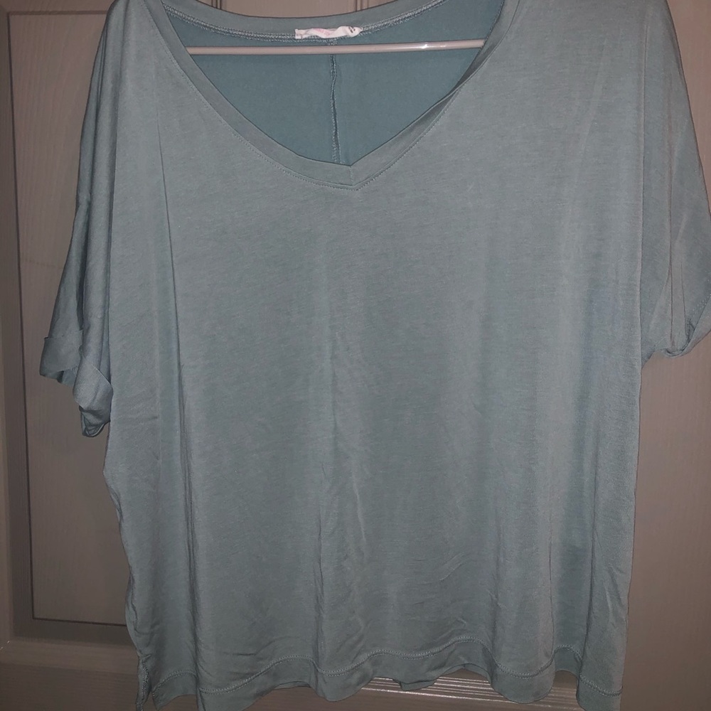 Stylish short sleeve shirt